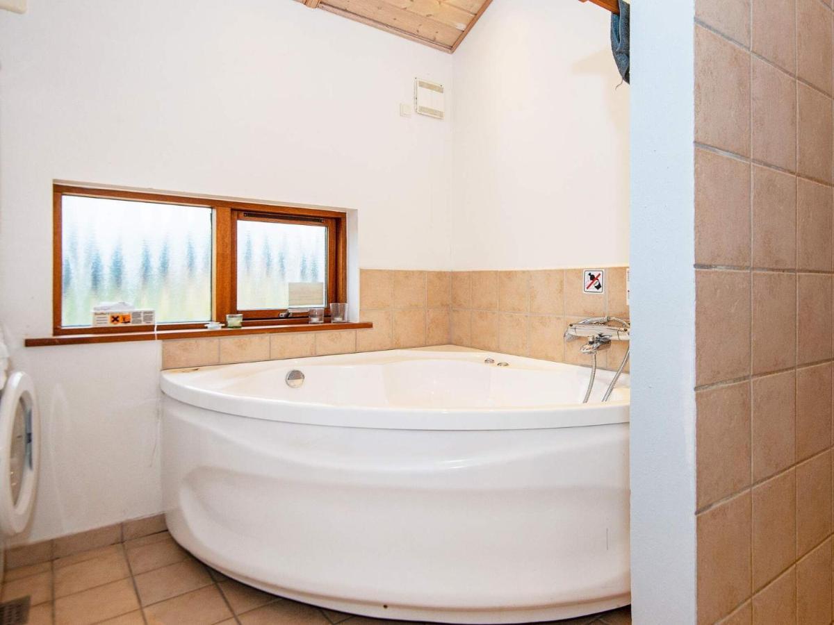 7 Person Holiday Home In Ulfborg Thorsminde Extérieur photo